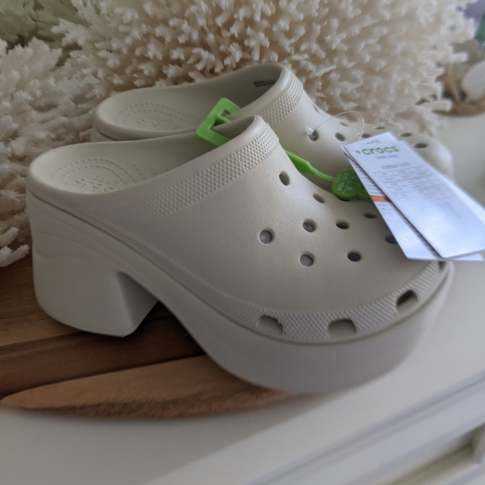 CROCS Women's Cream Heeled Clogs